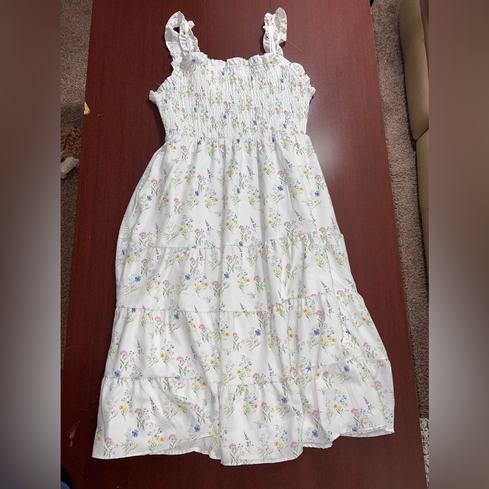 Elegant Floral White Midi Dress